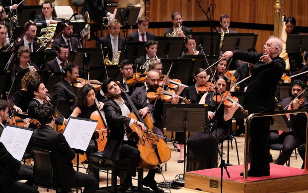 Photo: Daniel Baremboim conducting the West-Eastern Divan Orchestra 
